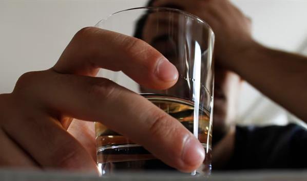 C&oacute;mo evitar consumir alcohol adulterado y sus peligros