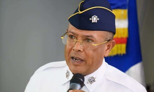 Juristas sostienen que mandato de dos a&ntilde;os del director de la Polic&iacute;a es de cumplimiento obligatorio