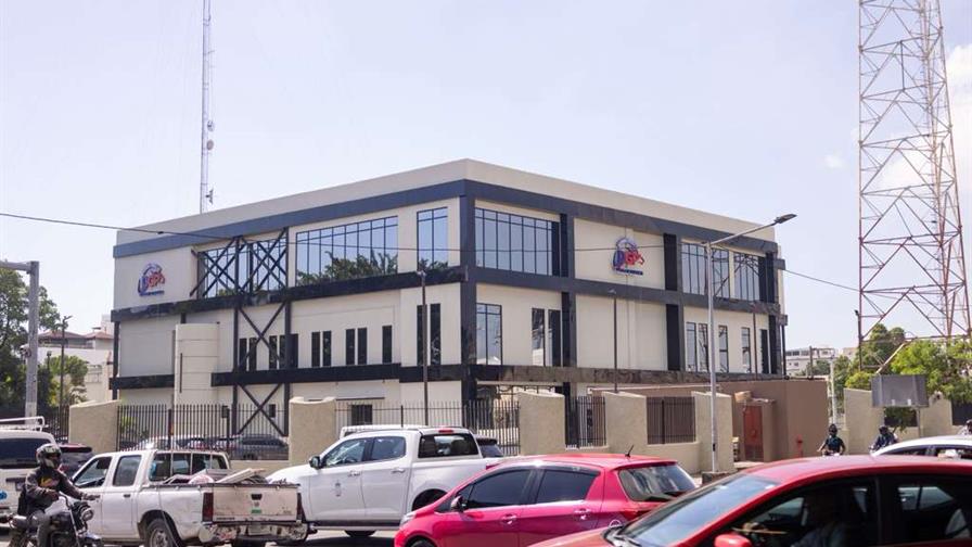 Empezar&aacute;n a emitir el pasaporte electr&oacute;nico desde el 14 enero: entregar&aacute;n el primero a Abinader