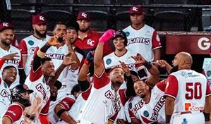 Gigantes clasifican, dan puntillazo final a Tigres al vencerlos 5-3 y dejarlos fuera de la semifinal