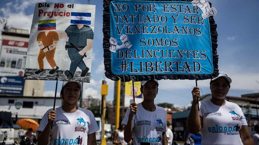 Juez ordena a Trump otorgar audiencia a venezolanos deportados a El Salvador
