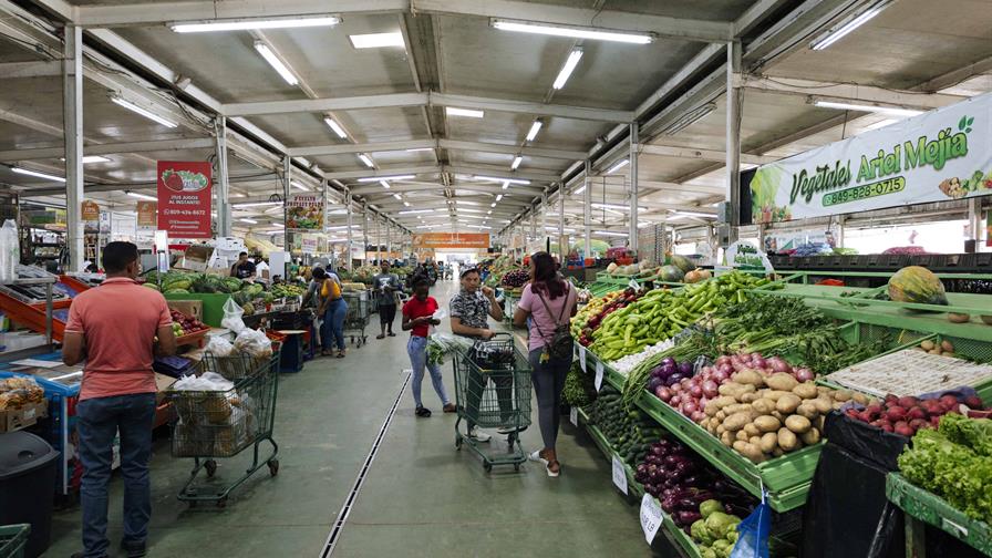 Alzas en el costo de la vida afectan a los que ganan menos