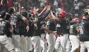 Video | H&eacute;ctor Rodr&iacute;guez se viste de h&eacute;roe y el Escogido pasa a la semifinal