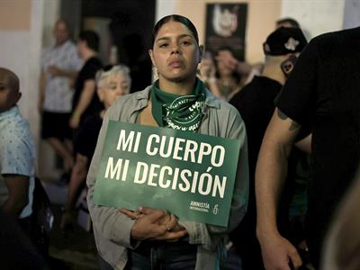 Puertorriqueños protestan ley que reconoce al no nacido