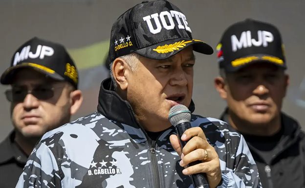 Venezuela advierte a Trinidad y Tobago que responder&aacute; si presta su territorio para ataque