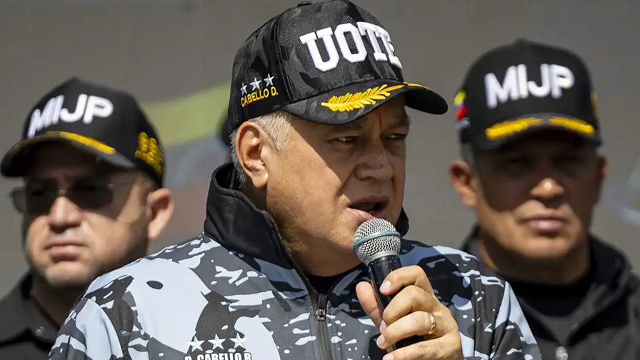 Venezuela advierte a Trinidad y Tobago que responder&aacute; si presta su territorio para ataque