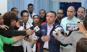 Director del Ney Arias Lora recuerda uso del cintur&oacute;n puede reducir hasta 89 % de las lesiones