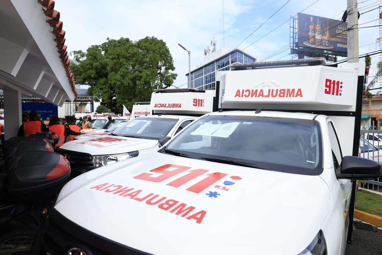Ambulancias del Sistema 991 desplegadas para intervenir en cualquier emergencia.