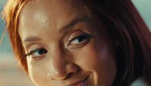 Dascha Polanco act&uacute;a en el videoclip "Estocolmo" de Romeo Santos y Prince Royce