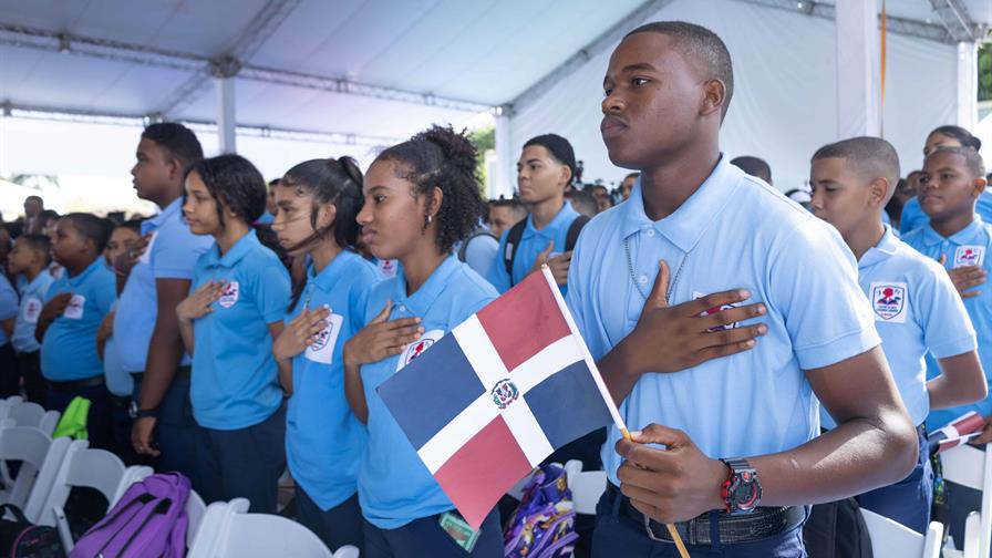 &iquest;Fusionar o no fusionar? Siguen las dudas sobre uni&oacute;n Minerd-Mescyt