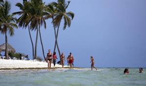 RD registr&oacute; en un d&iacute;a la llegada de 42,949 turistas