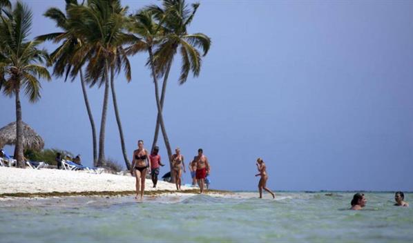 RD registr&oacute; en un d&iacute;a la llegada de 42,949 turistas