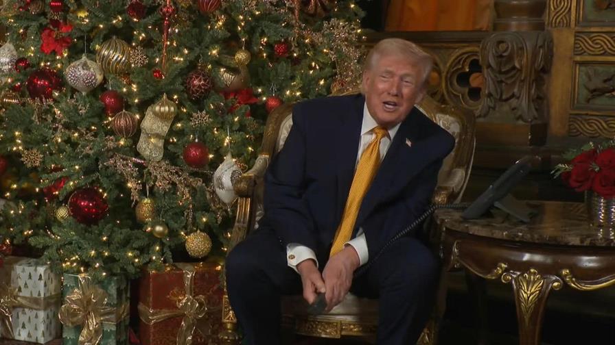 Trump asegura a un ni&ntilde;o que vigila que un Santa Claus malo no entre a Estados Unidos