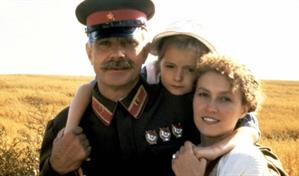 Plataformas de cine censuran escenas de Quemados por el sol, &uacute;nico ganador ruso de &Oacute;scar