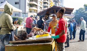 Precio del cerdo en Nochebuena 2025: comerciantes reportan aumento