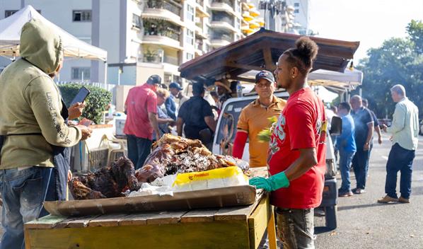 Precio del cerdo en Nochebuena 2025: comerciantes reportan aumento