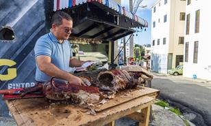 La v&iacute;spera de Nochebuena aumenta el flujo vehicular y comercial en Santo Domingo