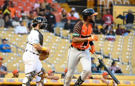 Fin de la serie regular: De la Cruz llega a 40 empujadas; Gigantes terminan con 4 victorias seguidas