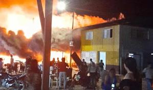 Bomberos atendieron m&aacute;s de 45 emergencias, incluidos incendios, durante Navidad en Lima