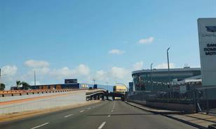 Poco flujo vehicular y de personas en horas de la ma&ntilde;ana del d&iacute;a de Navidad