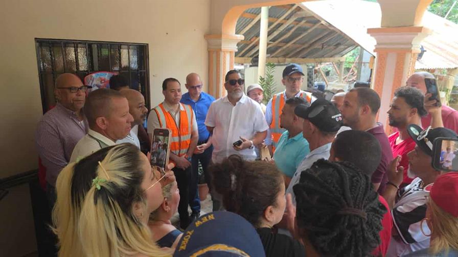 Coraasan resarcir&aacute; da&ntilde;os a propietarios de viviendas tras aver&iacute;a en tuber&iacute;a del acueducto Cibao