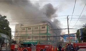 Fuego en la Ferreter&iacute;a San Miguel de la Independencia
