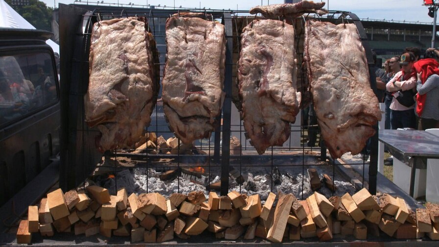 El consumo de carne de pollo en Argentina supera por primera vez al de carne de res El consumo de carne de pollo en Argentina supera por primera vez al de carne de res