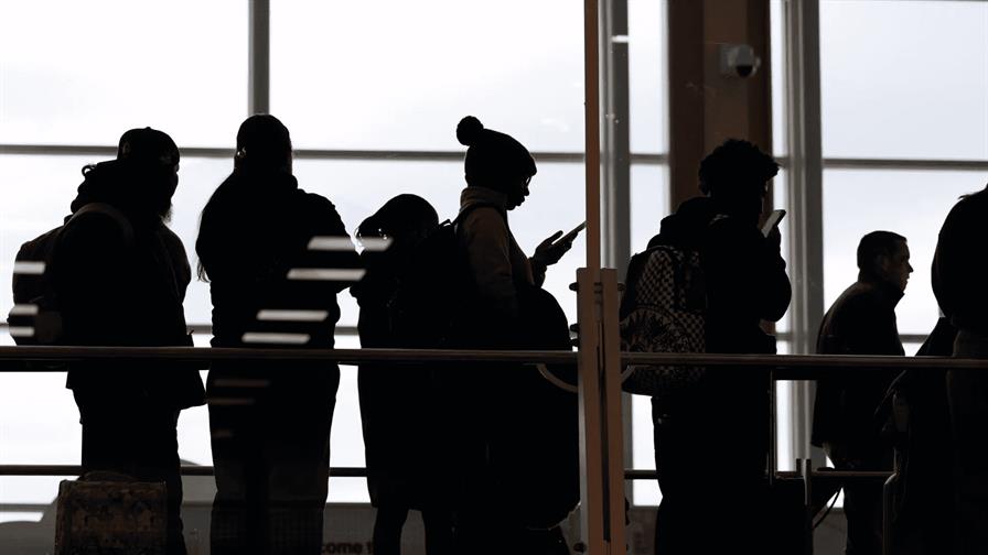 EE. UU. empieza a tomar fotos y datos biom&eacute;tricos de extranjeros que entren y salgan del pa&iacute;s