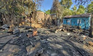 Tres viviendas reducidas a cenizas en Dajab&oacute;n: familias se quedaron sin nada