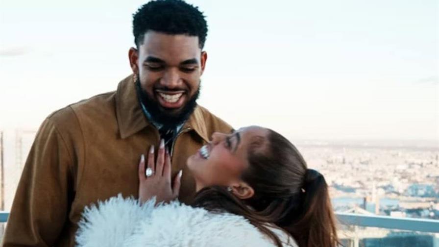 Karl Towns se compromete con su novia Jordyn Woods en Navidad Karl Towns se compromete con su novia Jordyn Woods en Navidad