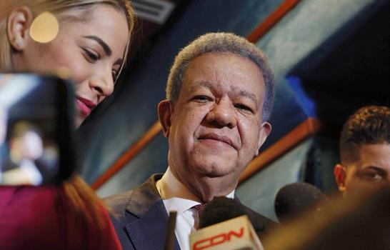 Leonel Fern&aacute;ndez califica el 2025 como "un a&ntilde;o horrible"