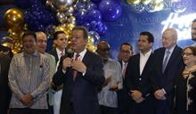 El expresidente Leonel Fern&aacute;ndez celebra 72 a&ntilde;os y seguidores piden su retorno en 2028