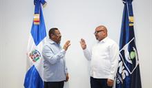 Juramentan al nuevo director del Hospital Dar&iacute;o Contreras