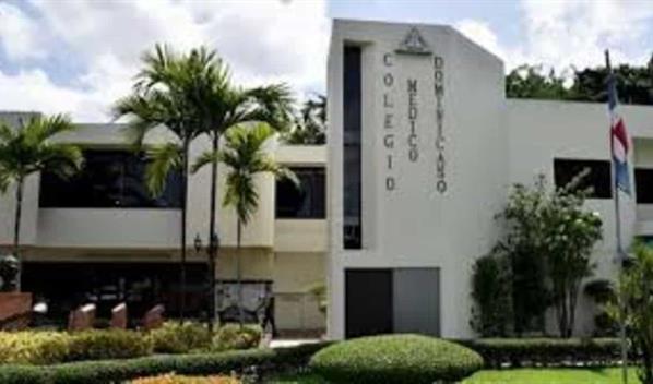 El CMD confirma aplicaci&oacute;n de un aumento salarial a m&eacute;dicos activos a partir de enero