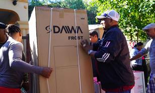 Gobierno asiste a familias afectadas por explosi&oacute;n de tuber&iacute;a en Sabana Iglesia en Santiago