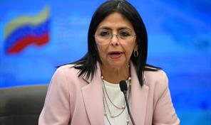 Venezuela distribuye alimentos ante despliegue militar de Estados Unidos