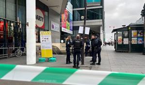 Hombre hiere con cuchillo a tres mujeres en el metro de Par&iacute;s