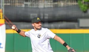 Video | Cristhian Adames se suma a las &Aacute;guilas tras ser la primera selecci&oacute;n del Draft de Reingreso