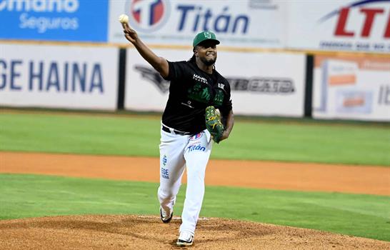 Video| &Oacute;scar de la Cruz se integra a las &Aacute;guilas para robustecer la rotaci&oacute;n abridora