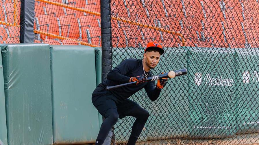 Video | Sergio Alc&aacute;ntara se une a los Toros y vive su primer round robin fuera del Licey