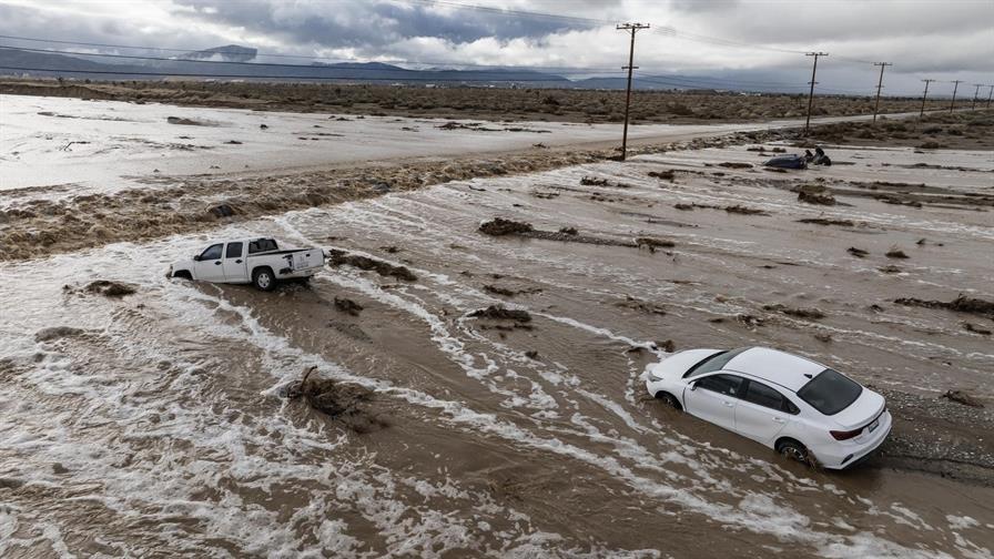 Las hist&oacute;ricas lluvias disminuyen mientras California se prepara para fuertes vientos