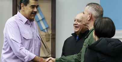 Maduro dice que en EE. UU. fabrican una realidad virtual para robar recursos a Venezuela