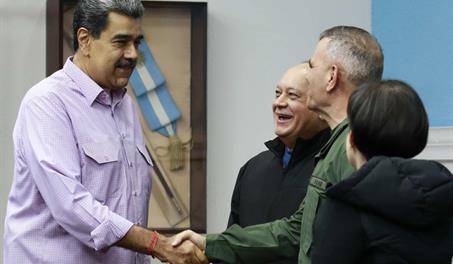 Maduro dice que en EE. UU. fabrican una realidad virtual para robar recursos a Venezuela