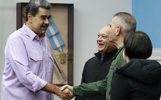 Maduro dice que en EE. UU. fabrican una realidad virtual para robar recursos a Venezuela