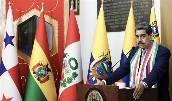 Maduro dice que el futuro de Am&eacute;rica no puede ser ni la guerra ni la amenaza militar