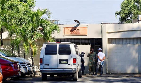 Navidad sangrienta en La Caleta: un joven muerto y otro grave durante supuesto intento de asalto