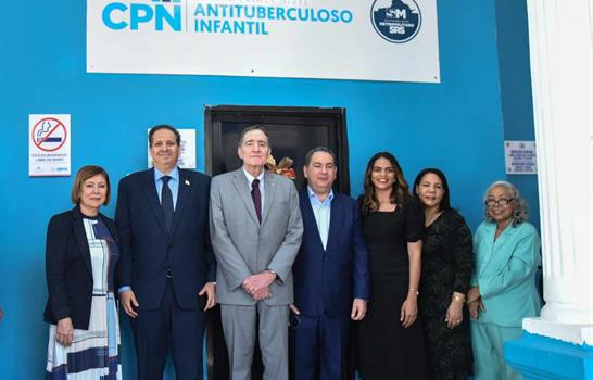 Ministerio de Salud recibe m&uacute;ltiples reconocimientos internacionales por avances sanitarios en 2025