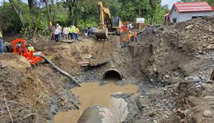 Coraasan mantiene trabajos ininterrumpidos tras explosi&oacute;n de tuber&iacute;a en Santiago