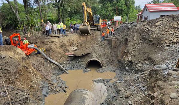 Coraasan mantiene trabajos ininterrumpidos tras explosi&oacute;n de tuber&iacute;a en Santiago