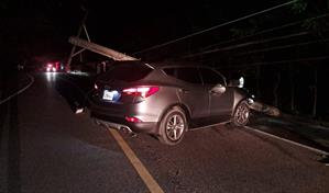 Accidentes de tr&aacute;nsito que terminan en apagones: 84 postes da&ntilde;ados en Santiago